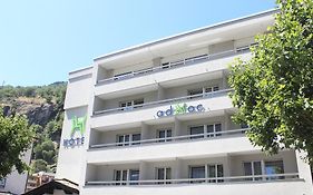 Adhhoc Hotel